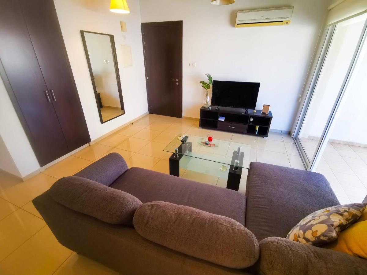 Promenade Breeze City Apartment Ларнака Экстерьер фото